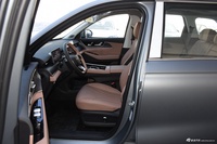 2024款瑞虎8 L 2.0T 两驱尊贵版 5座