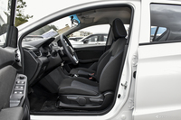  2019款宝骏310 1.2L自动舒适型