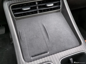 2026款瑞虎8 虎版290TGDI自动尊贵型