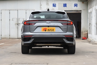 2025款蒙迪欧 2.0T EcoBoost E 混动 运动版 ST-Line