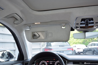 2022款奥迪A8L Horch创始人版 经典型