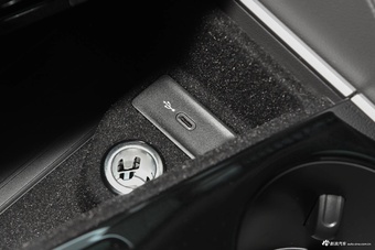 2023款途锐 3.0TSI 锐享版 经典运动套装