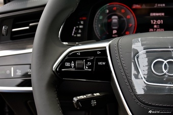 2025款奥迪A6L 改款 45 TFSI quattro 臻选动感型