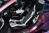 2024款宝马M4敞篷轿跑车 M xDrive 雷霆版