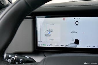 2024款极石01 尊享6座长续航版