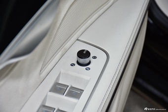 2025款奥迪A8L 55 TFSI quattro 旗舰型