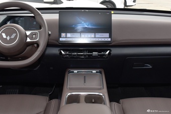 2026款五菱星光560插电 125km 豪华型