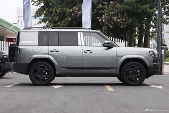 2025款方程豹钛7 四驱基本型