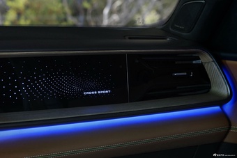 2027款大众Atlas Cross Sport SEL 4MOTION R-Line