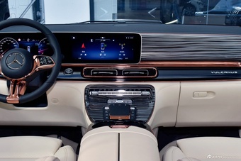 2025款维努斯 2.0T 威赫纪念版