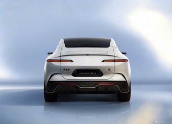 2026款阿维塔12 纯电版 三电机 官图