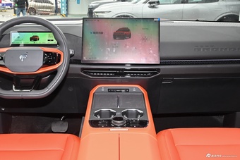 2026款福特智趣烈马 墨钻增程版