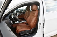 2025款奥迪A6L 改款 45 TFSI 臻选动感型