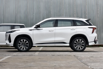 2026款长安CS75 PLUS 智慧冠军版 1.5T 新蓝鲸 智航型