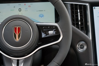 2025款红旗HS7 PHEV 改款 2.0T PHEV 四驱200万辆纪念版 7座