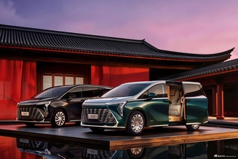 2027款世纪 2.0T 四座礼尊版 官图