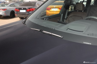 2022款宝马X5 xDrive 40Li 尊享型M运动套装