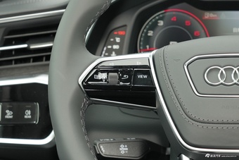 2026款奥迪A6L 45 TFSI quattro 臻选动感型