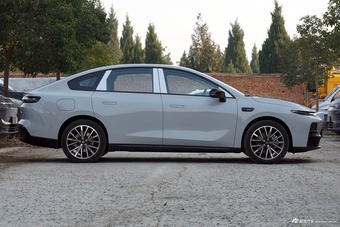 2025款零跑B01 430舒享版