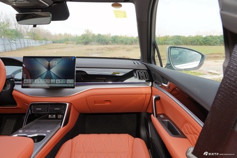 2025款唐DM-i 175KM 尊荣型