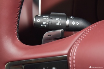2026款揽胜 3.0 L6 400PS HSE长轴版