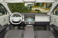 2025款零跑B10 510悦享智驾版