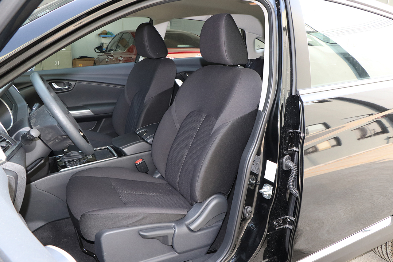 2020款启辰T90 2.0L CVT探行版