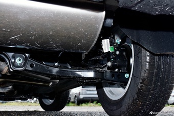 2025款瑞虎7 卓越版 1.5T CVT全球版