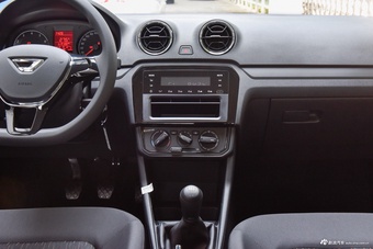 2025款捷达VA3 1.5L 手动进取版