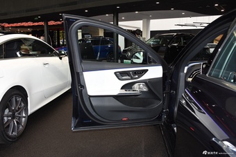 2024款奔驰E级 E 300 L 豪华型