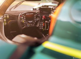 2025款Valkyrie LM 基本型 官图