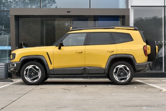 2025款深蓝G318 无忧穿越版 四驱秘境版