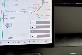 2024款极石01 尊享6座长续航版