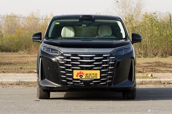 2026款比亚迪夏 DM-i 1.5T 218KM 卓越型