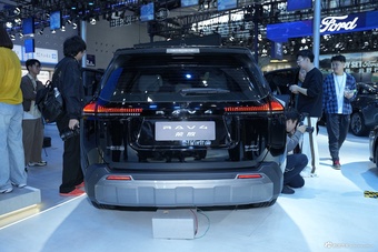 2025广州车展实拍：RAV4荣放