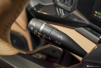 2025款豹8 智勇旗舰版 5座