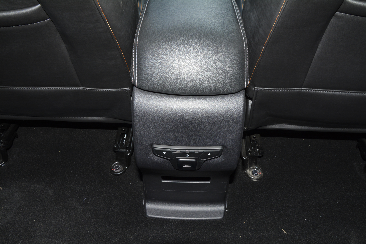 2019款斯威X7 1.8L手动舒适版7座