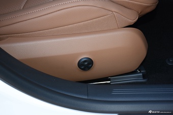 2025款奔驰E级 E 300 L 时尚运动型