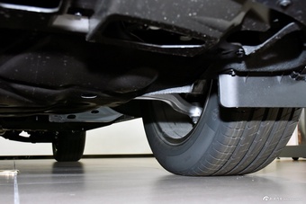 2025款凯迪拉克XT4 28T 两驱豪华型