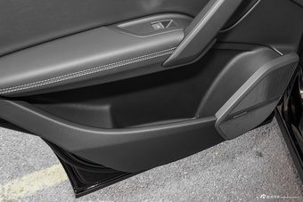 2024款奥迪Q5L 45 TFSI 豪华动感型