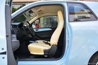 2021款华晨新日i03标准型