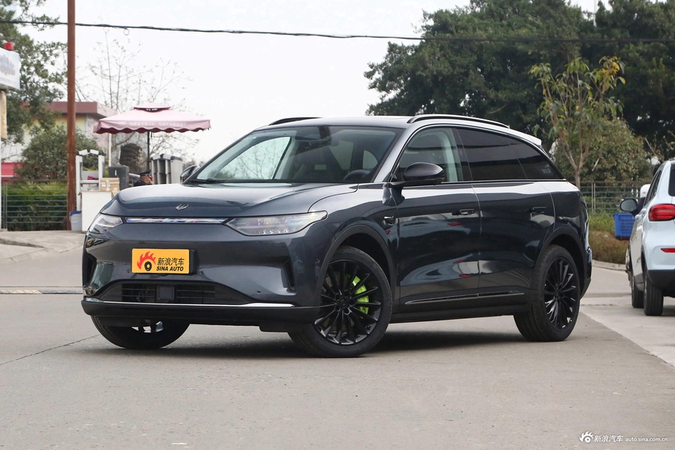 2023款零跑C11 纯电580四驱性能版