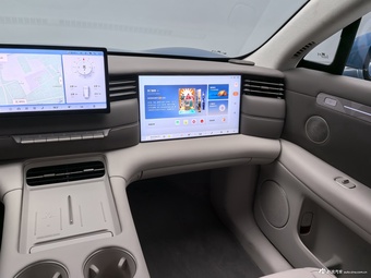 2026款智己LS6增程 66 Max+