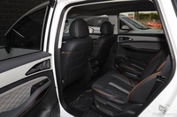 2022款风行·游艇 1.5T DCT追风版