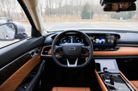 2023款奔腾T99 2.0T 自动旗舰型