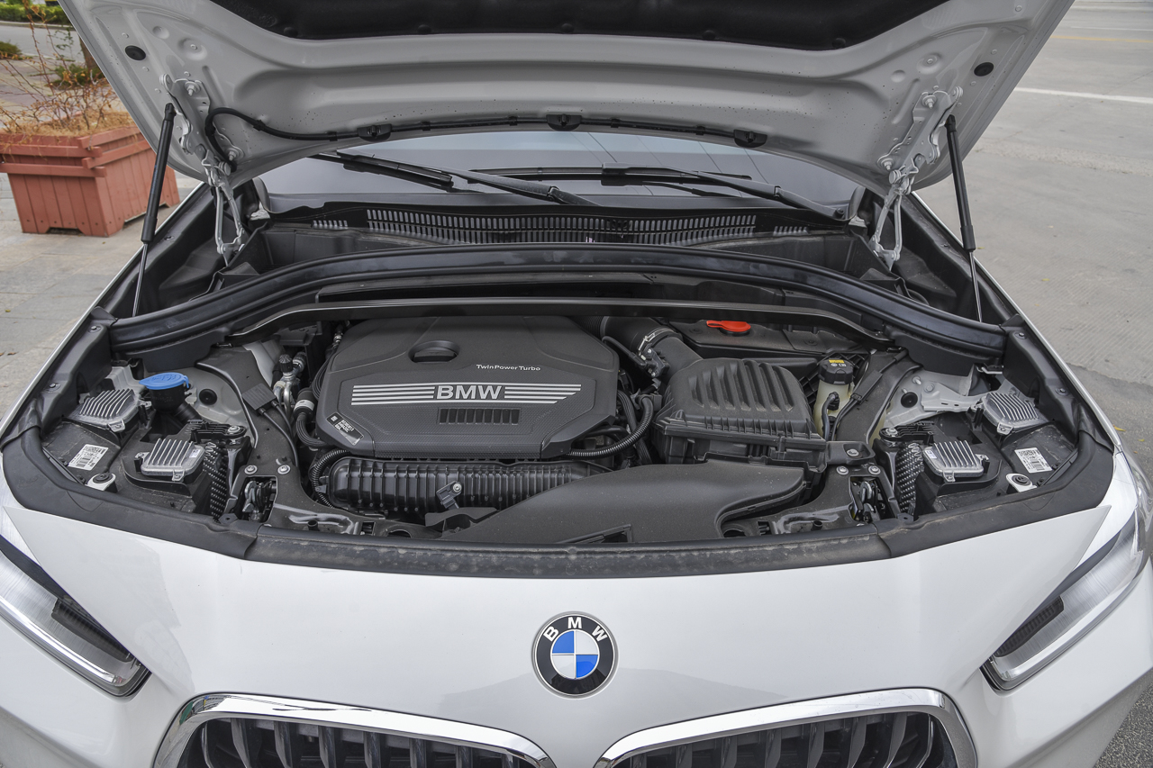 2020款宝马X2 sDrive25i尊享型M运动套装