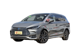 比亚迪宋MAX DM-i实车,油电两用,油耗4.4L,车顶带内增高