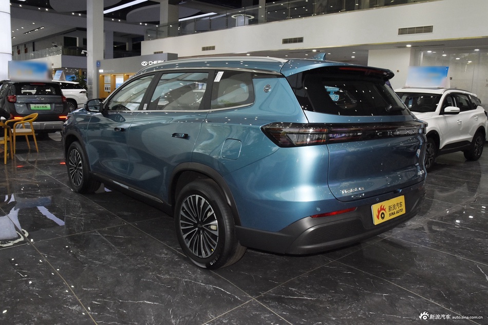 性价比很高奇瑞瑞虎8 PLUS混动全国9.0折起预计下月价格会有所浮动