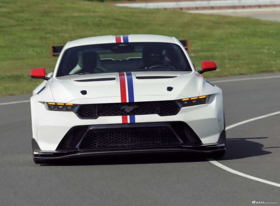每次亮相都是焦点，福特Mustang全国最高直降3.37万