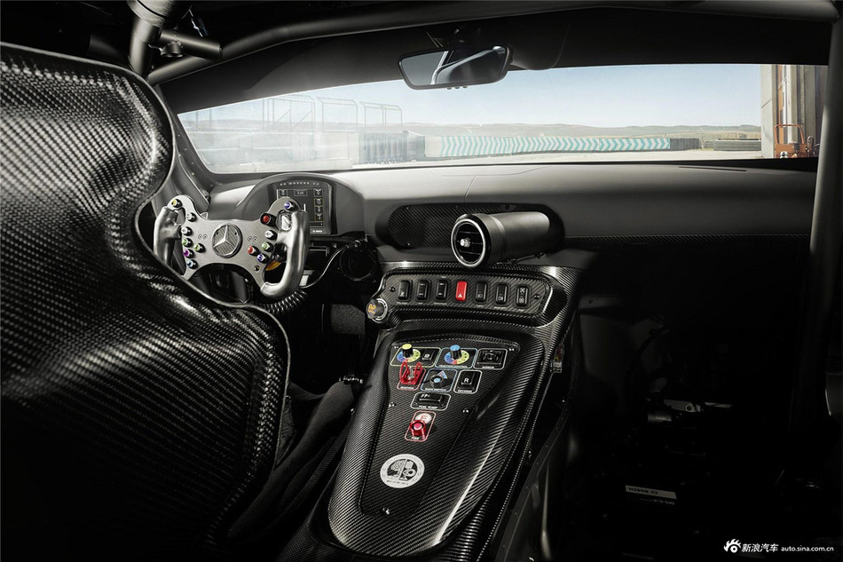 有颜值还有料，内外兼修的奔驰AMG GT最高直降7.61万啦！